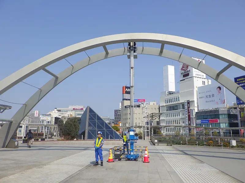 橋梁点検 パーソネルリフト