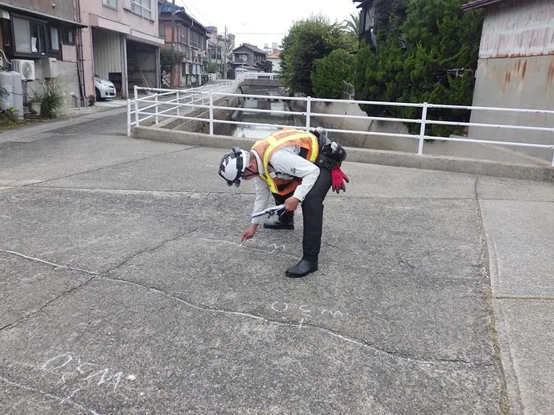 橋梁点検 地上